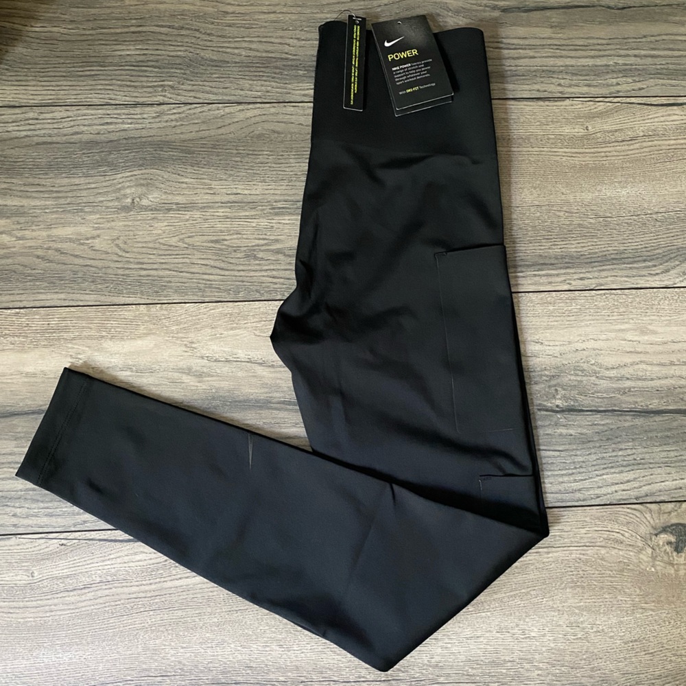 NWT Nike Power dri fit yoga leggings with pockets